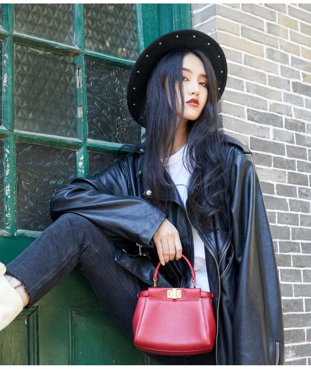 FENDI Красная кожаная сумка с короткими ручками, фото 9