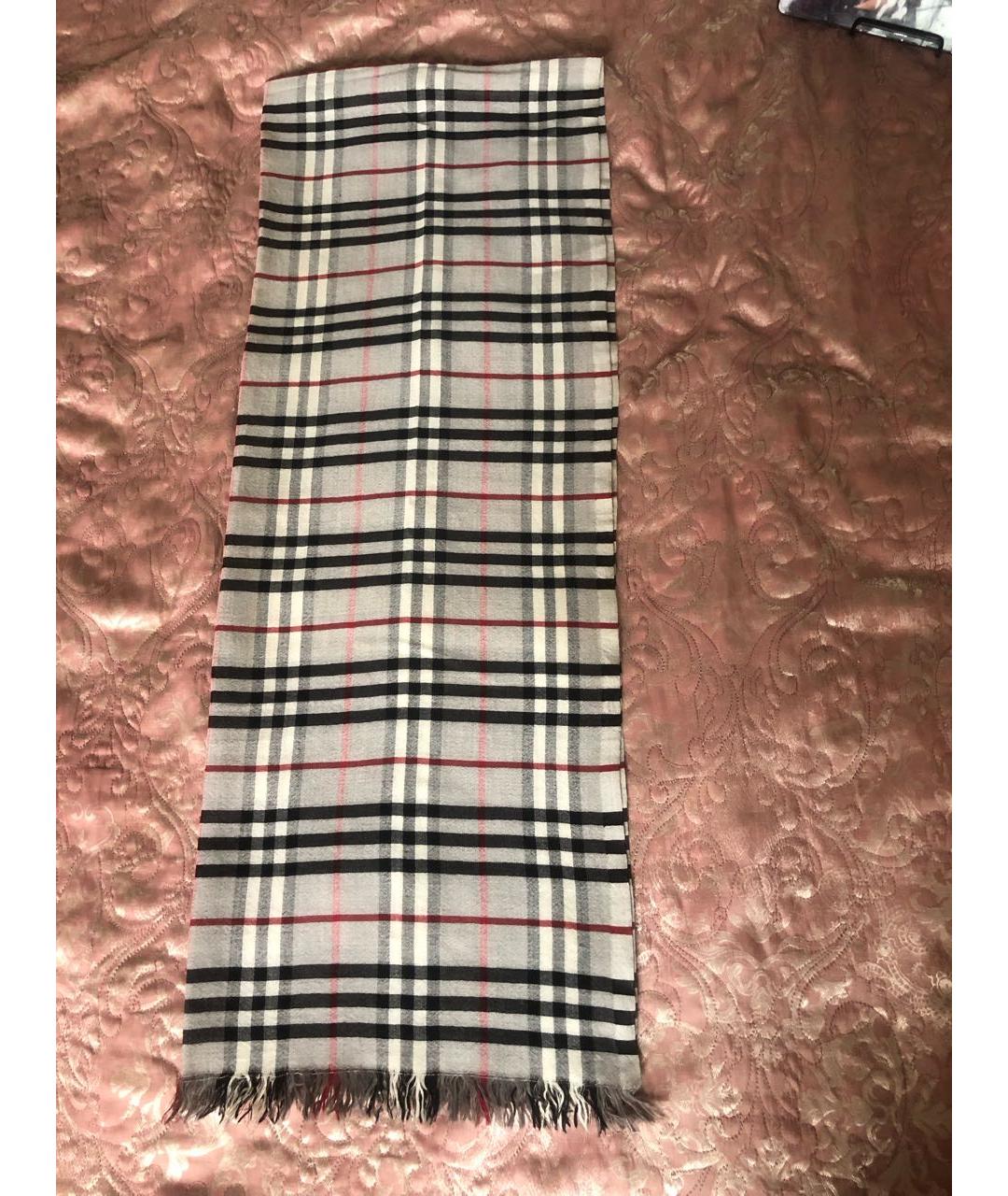 BURBERRY Серый шарф, фото 6