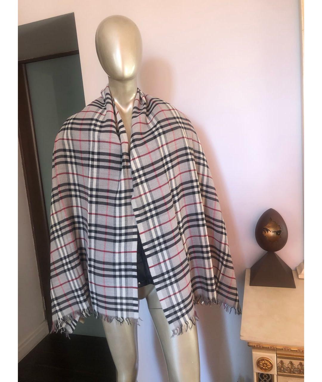 BURBERRY Серый шарф, фото 3