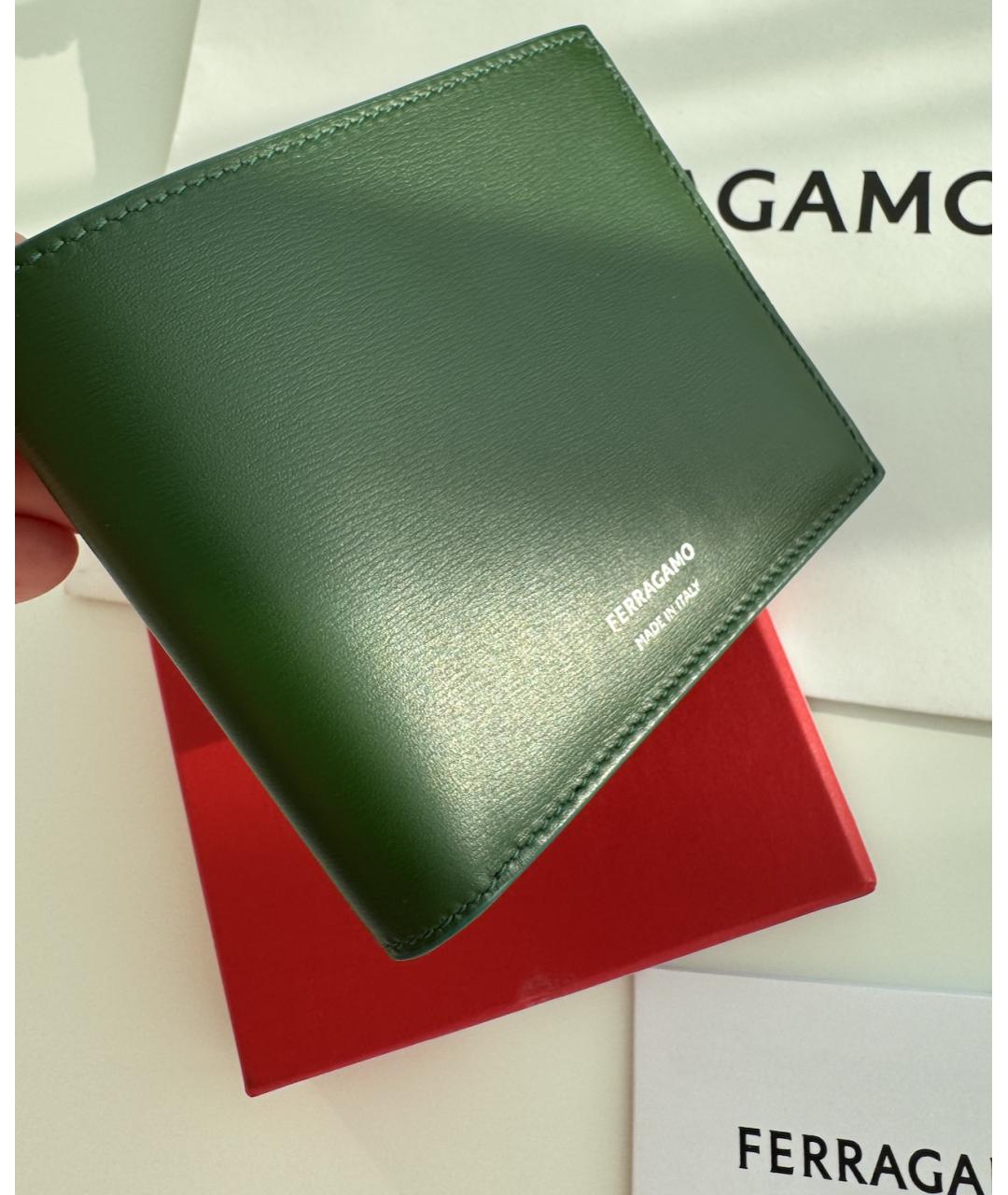FERRAGAMO Зеленый кожаный кошелек, фото 5