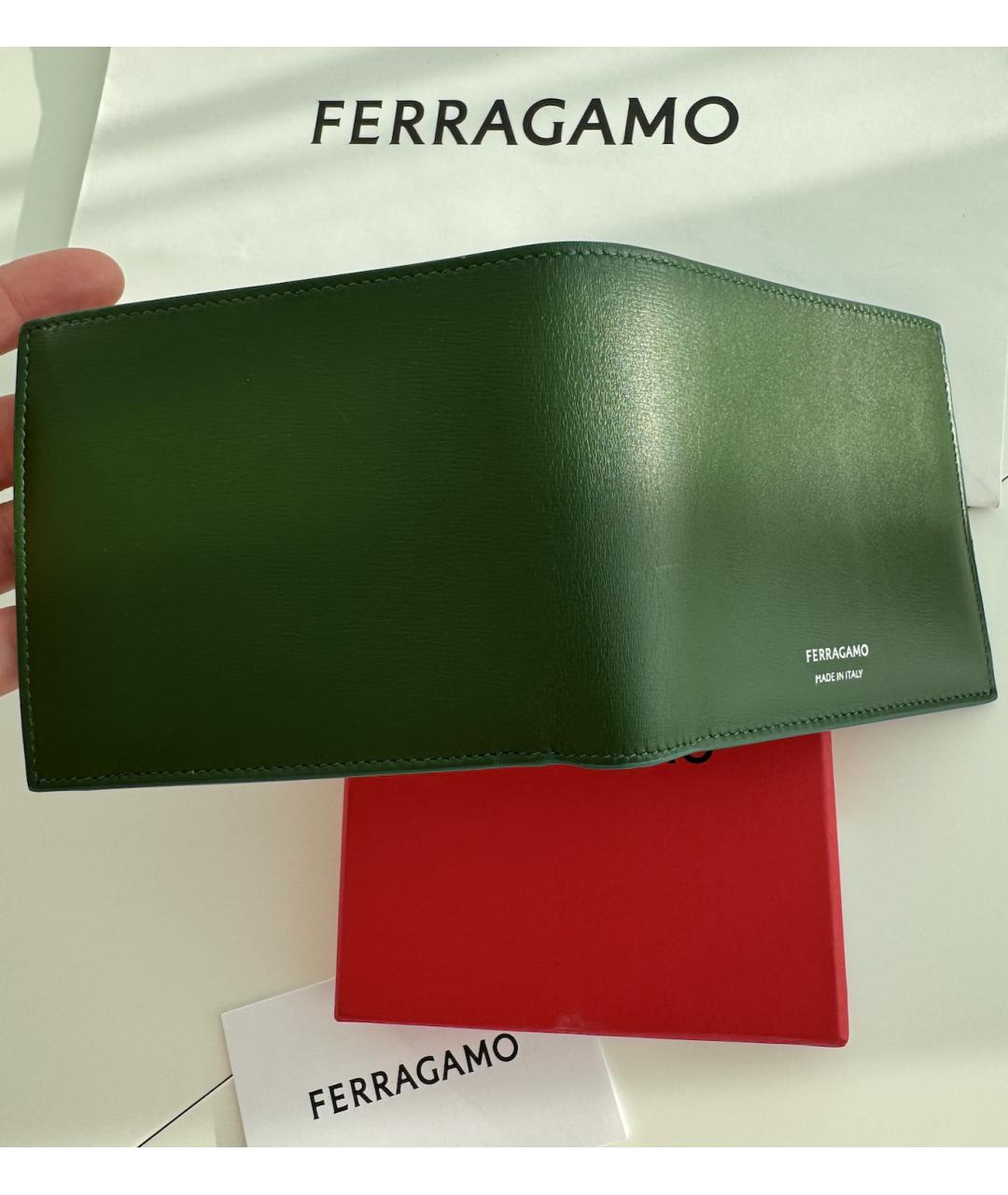 FERRAGAMO Зеленый кожаный кошелек, фото 6