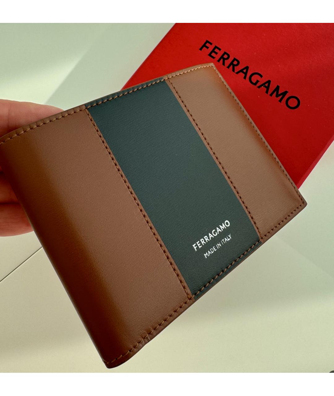 FERRAGAMO Коричневый кожаный кошелек, фото 4