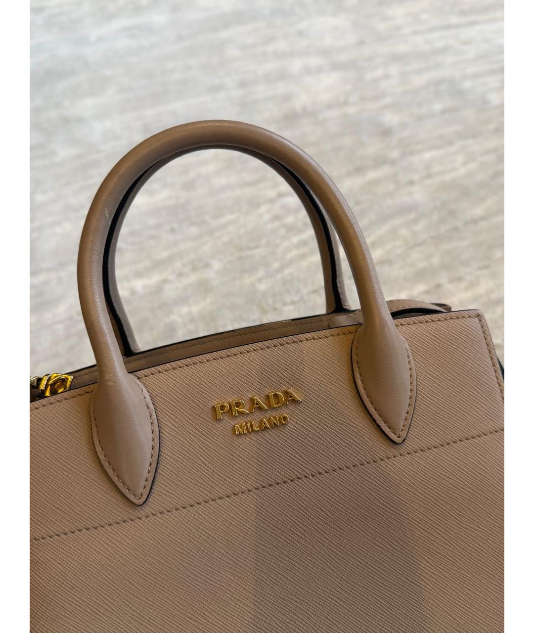 PRADA Бежевая кожаная сумка через плечо, фото 4