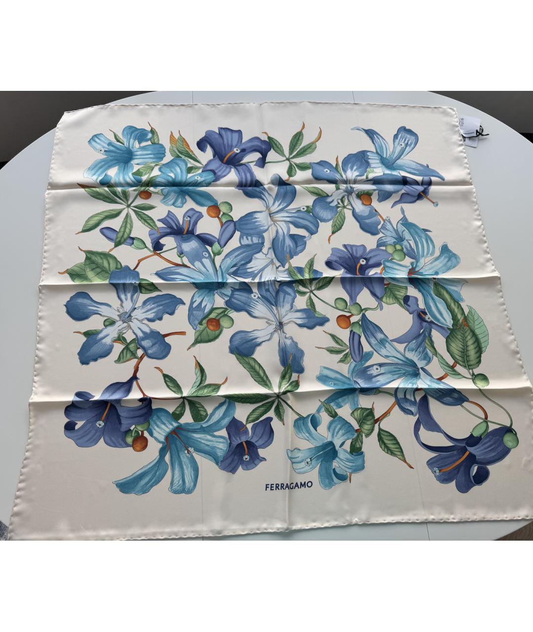 FERRAGAMO Голубой шелковый платок, фото 5