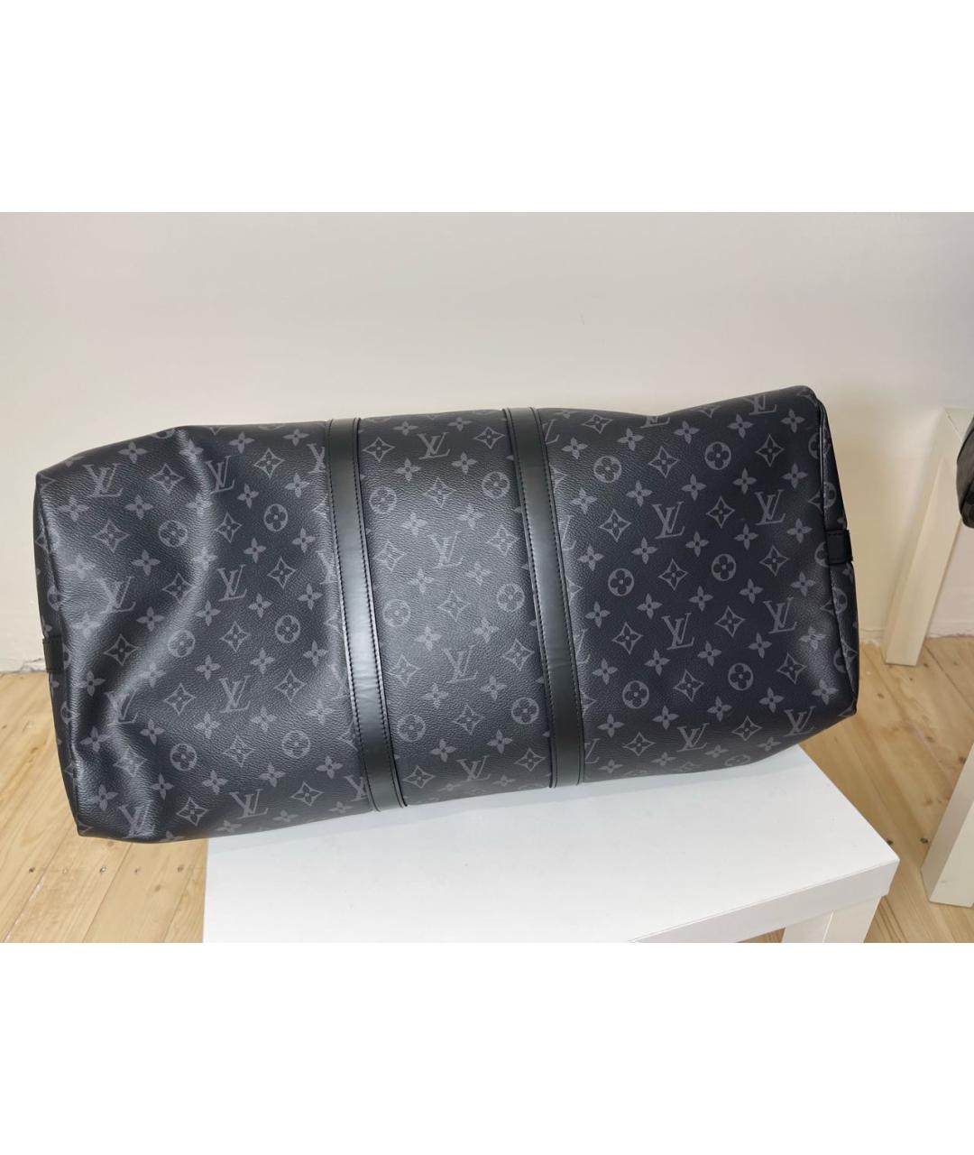 LOUIS VUITTON Черная дорожная/спортивная сумка из лакированной кожи, фото 3
