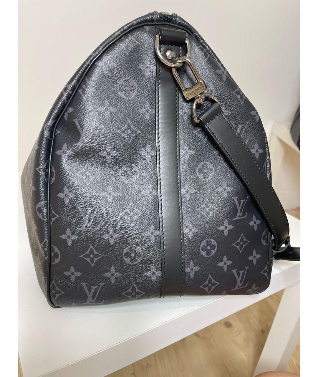 LOUIS VUITTON Черная дорожная/спортивная сумка из лакированной кожи, фото 2