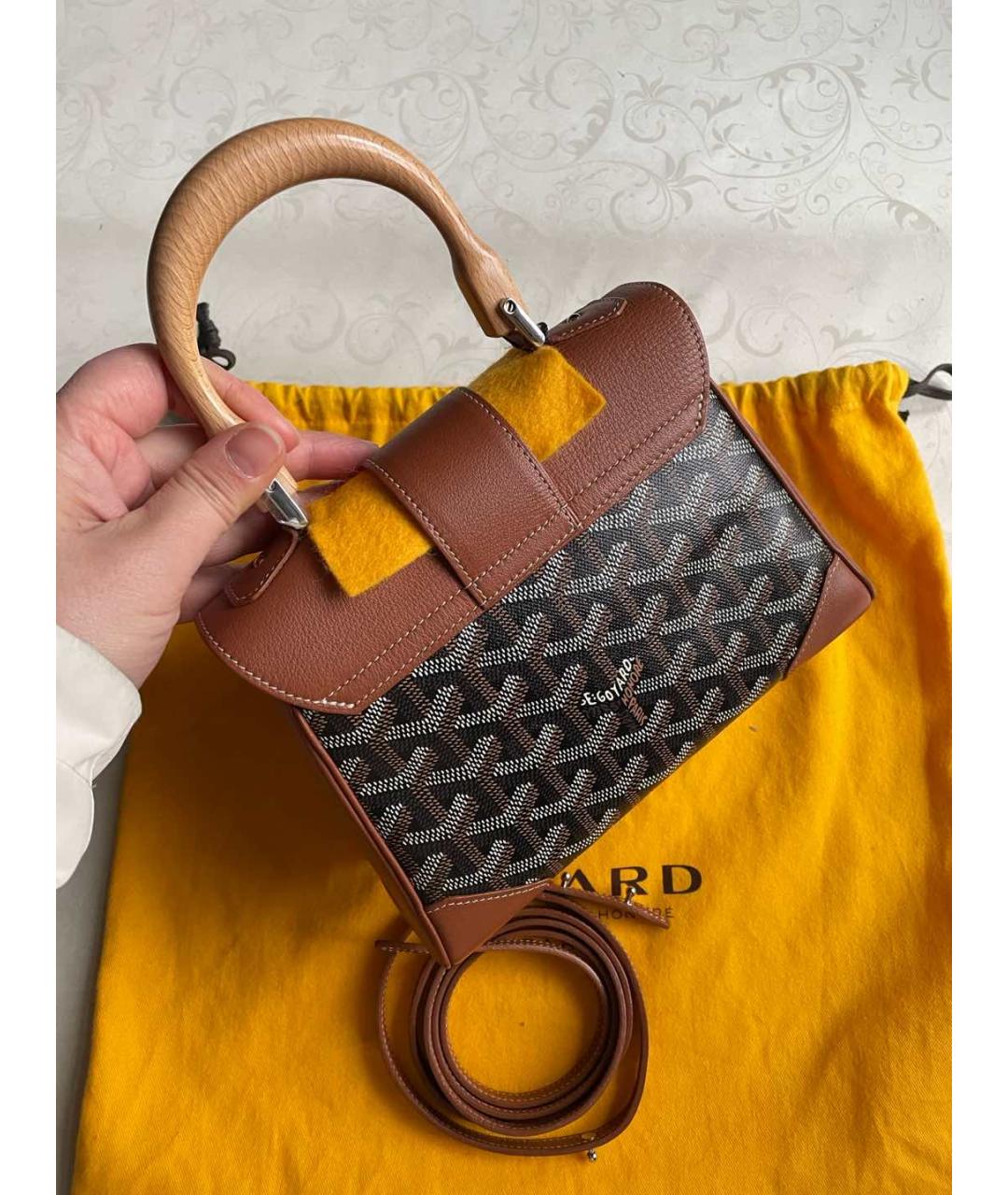 GOYARD Коричневая сумка с короткими ручками из искусственной кожи, фото 3