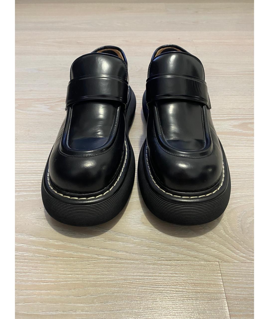 BOTTEGA VENETA Черные кожаные лоферы, фото 2