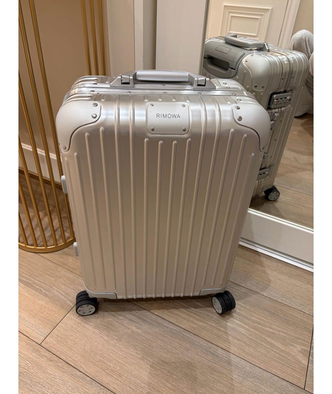 Rimowa Серебрянный чемодан, фото 5