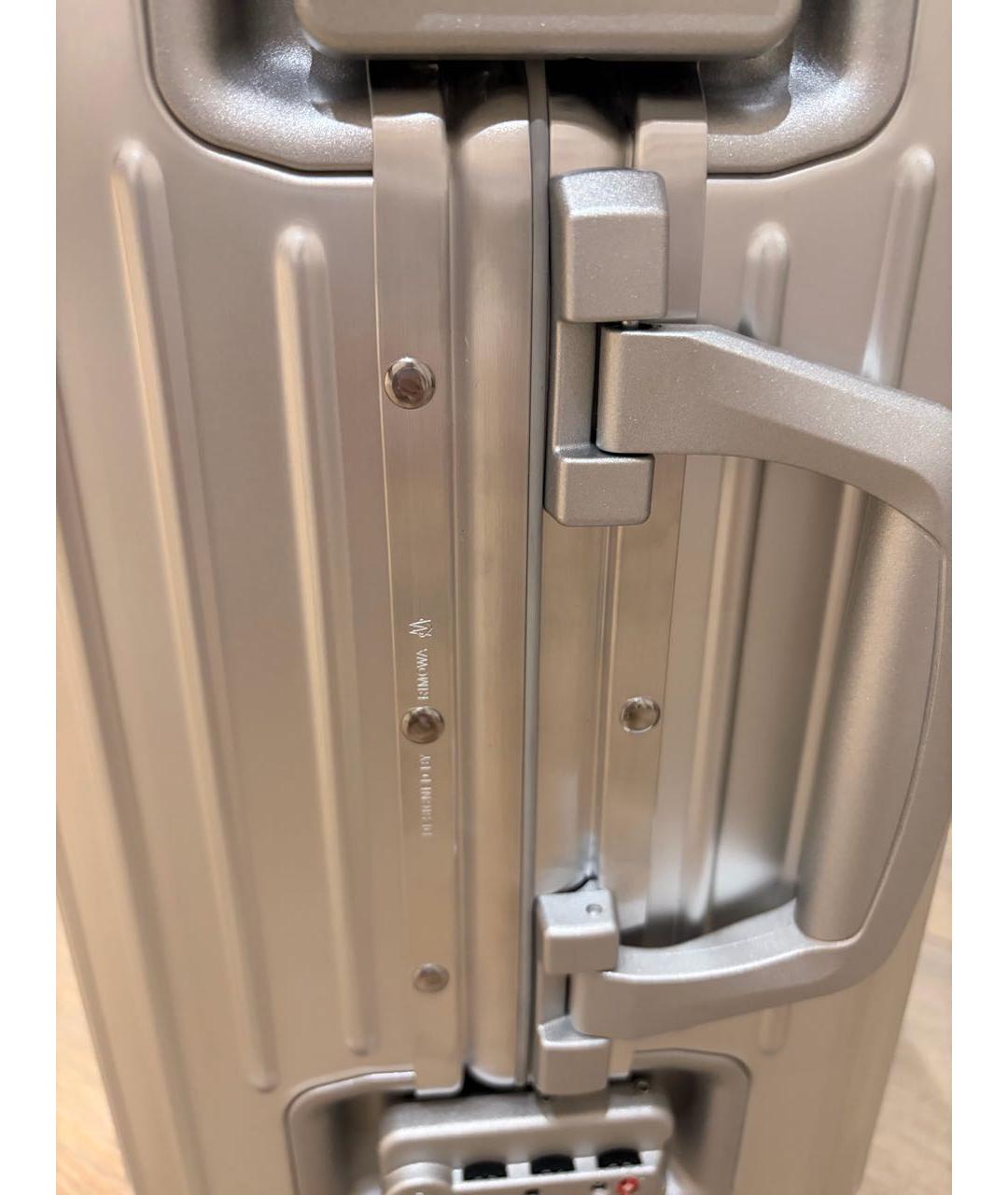 Rimowa Серебрянный чемодан, фото 4