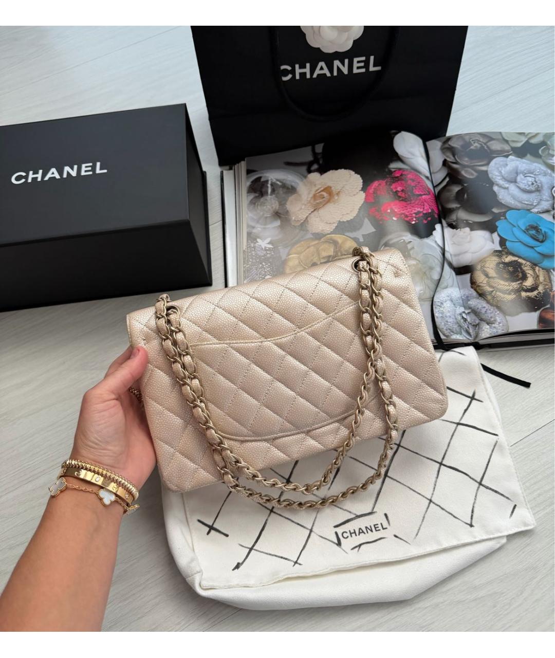 CHANEL Бежевая кожаная сумка через плечо, фото 4