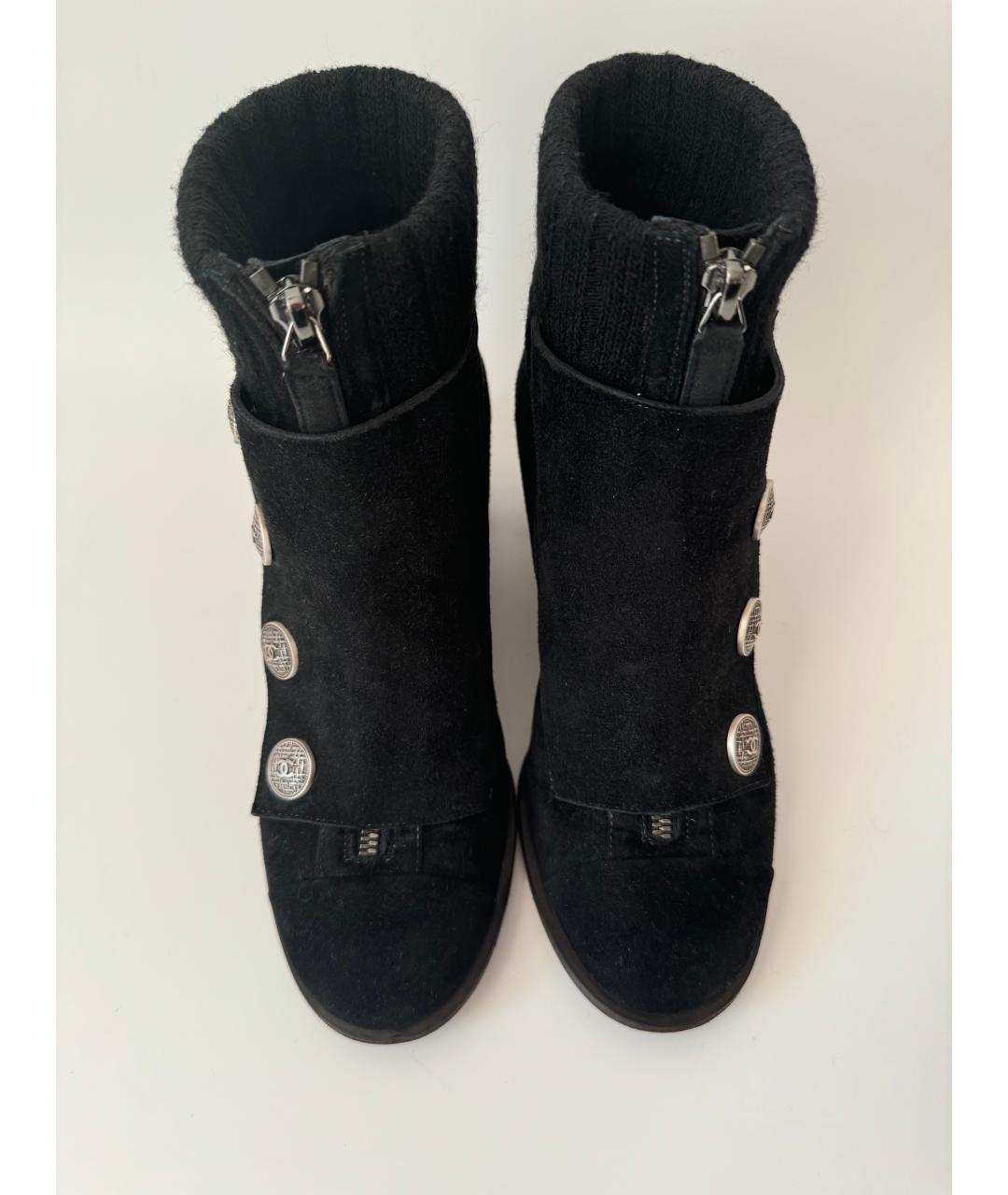 CHANEL Черные замшевые ботильоны, фото 2