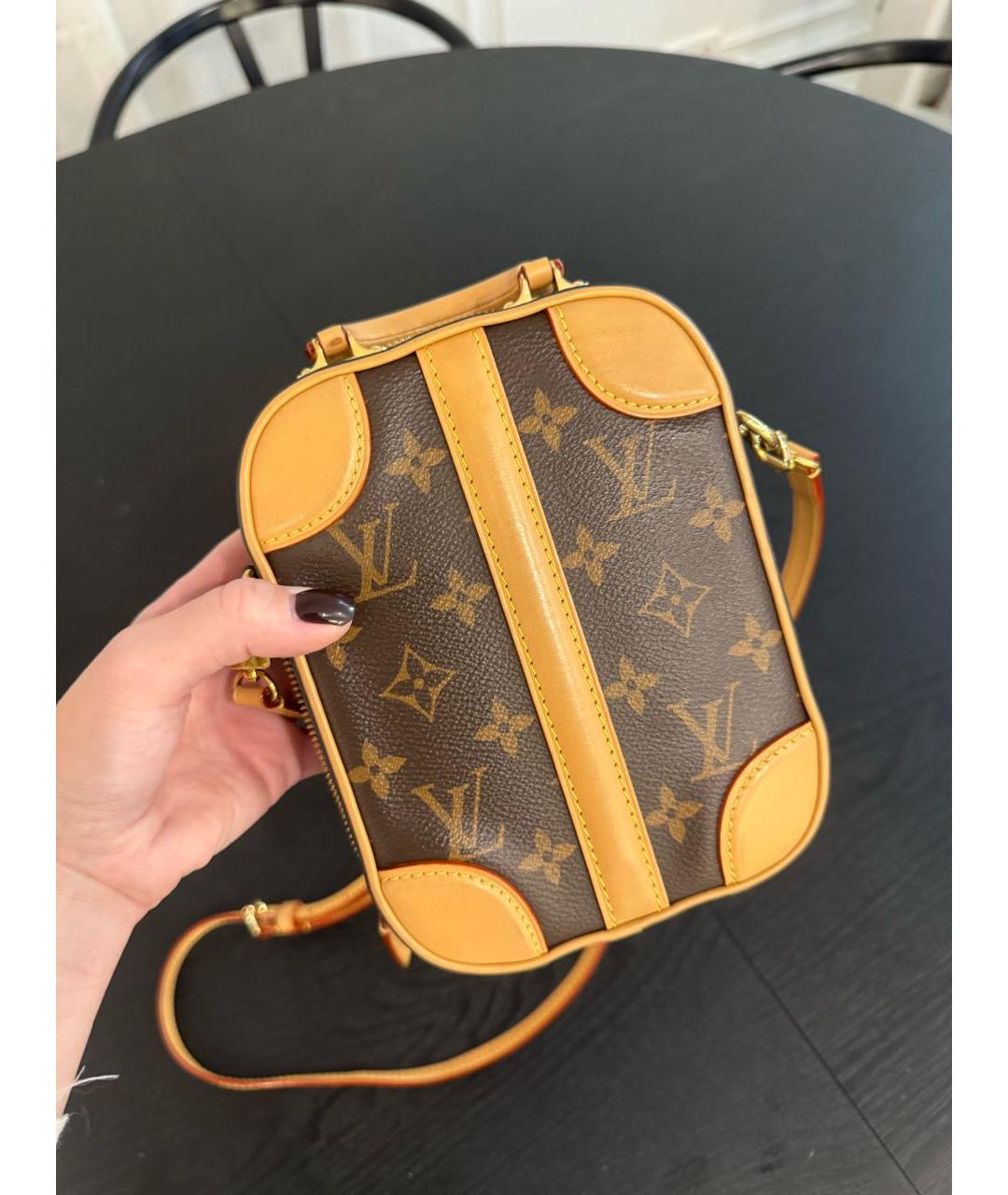 LOUIS VUITTON Коричневая сумка через плечо, фото 6