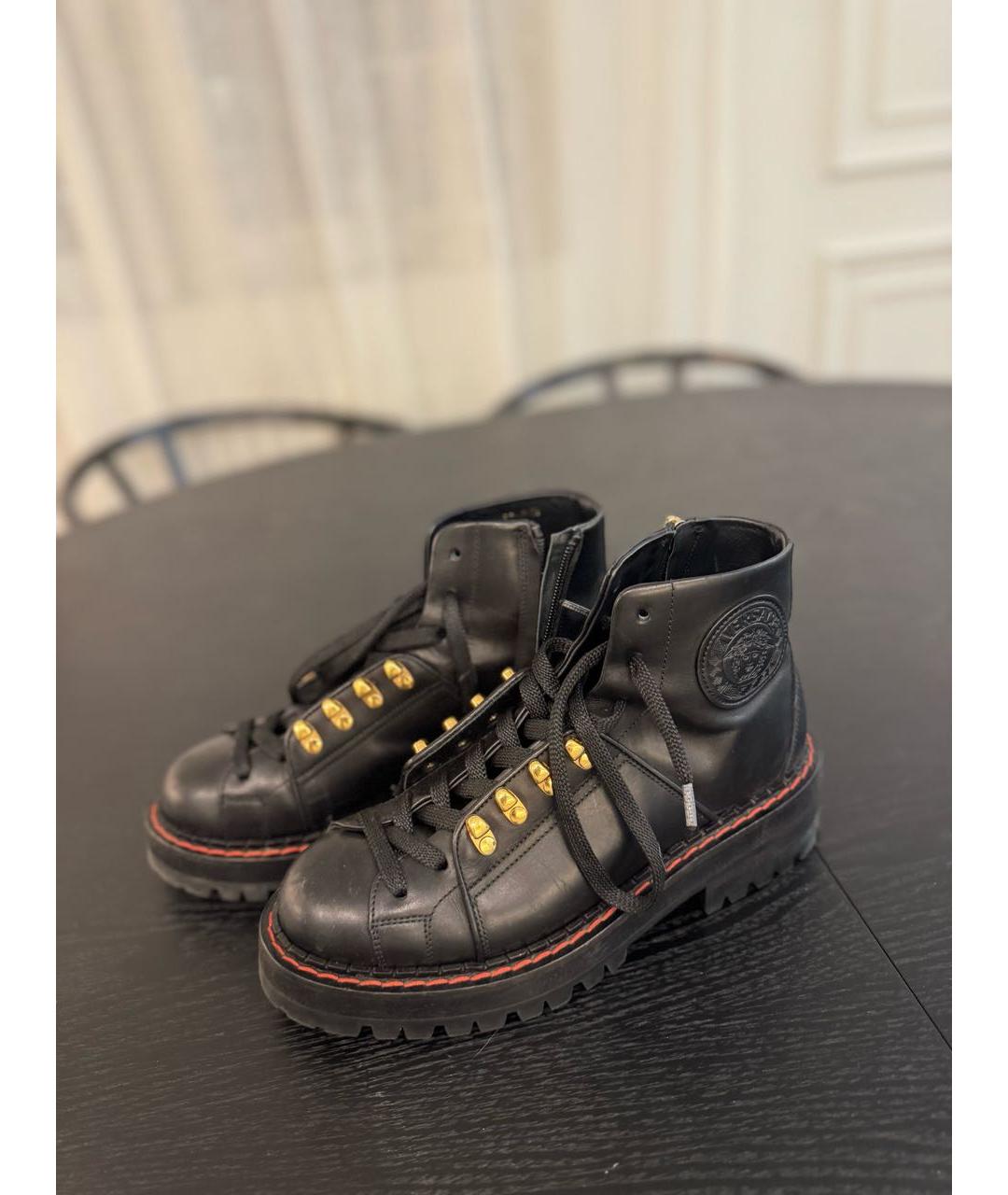 VERSACE Черные кожаные ботинки, фото 2