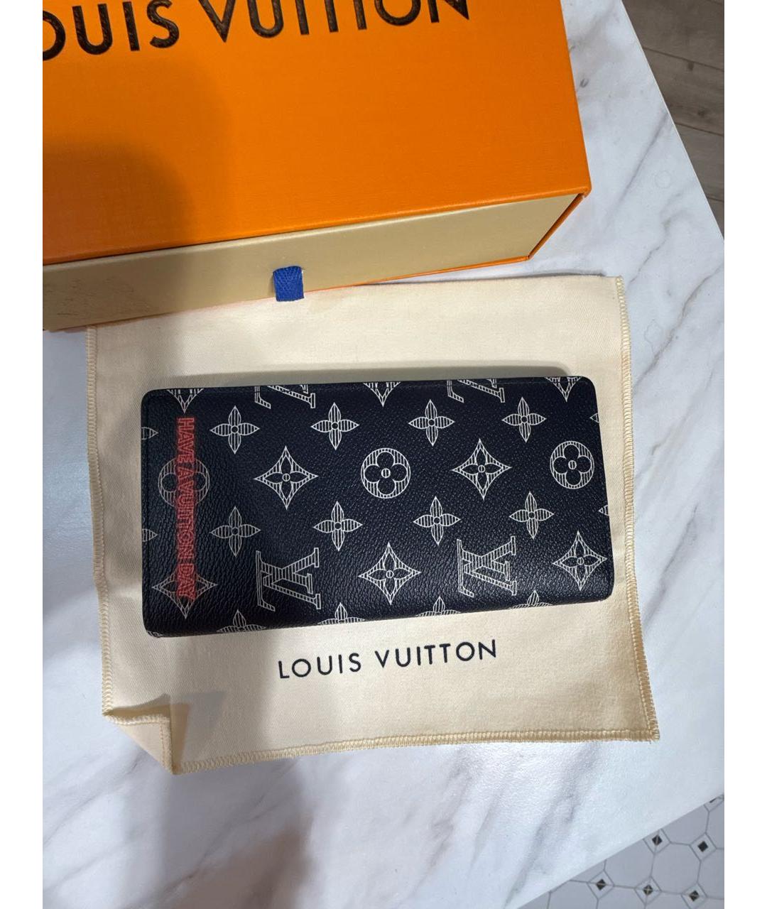 LOUIS VUITTON Темно-синий кожаный кошелек, фото 2