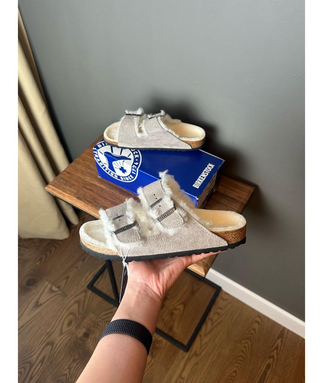 BIRKENSTOCK Серые замшевые сандалии, фото 2