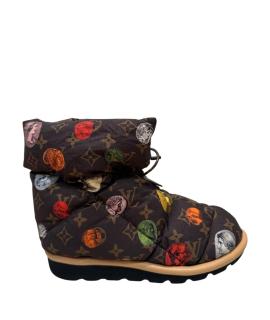 LOUIS VUITTON Ботинки