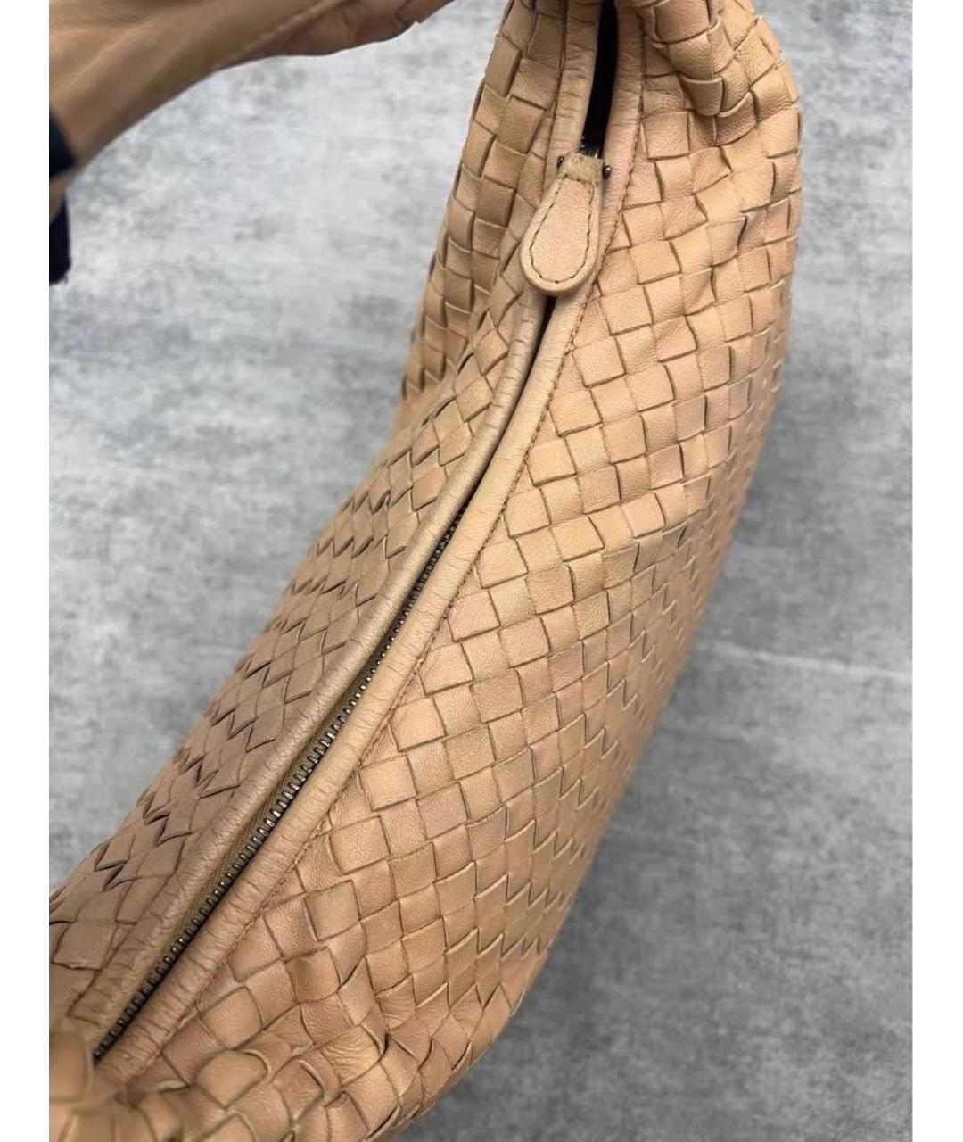 BOTTEGA VENETA Бежевая кожаная сумка с короткими ручками, фото 8