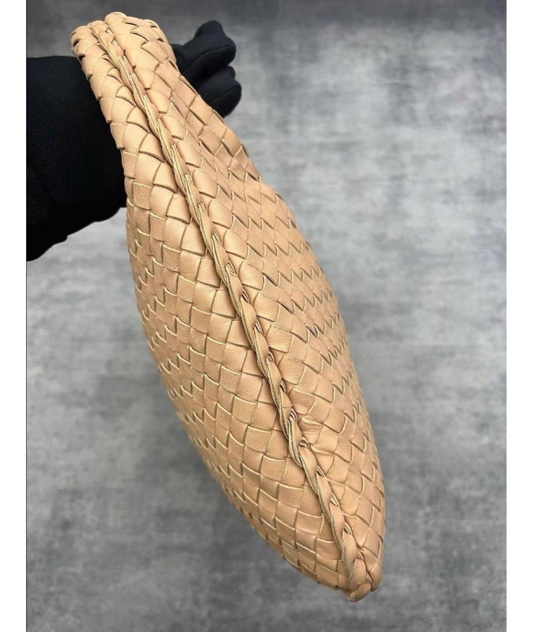 BOTTEGA VENETA Бежевая кожаная сумка с короткими ручками, фото 5