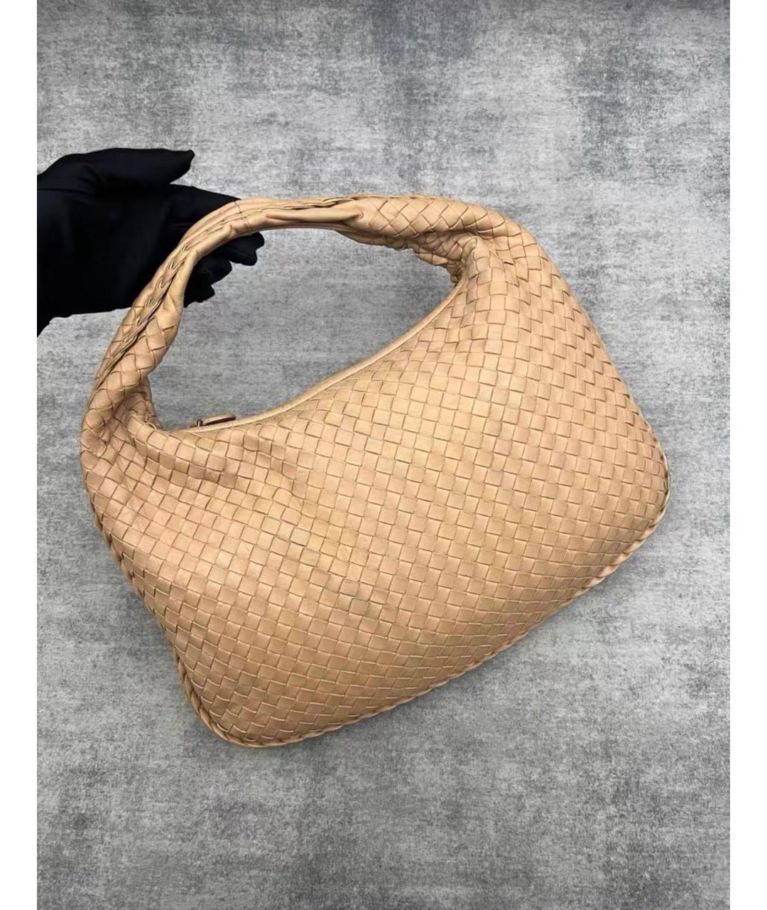 BOTTEGA VENETA Бежевая кожаная сумка с короткими ручками, фото 3