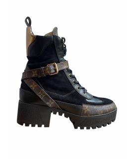 LOUIS VUITTON Ботинки
