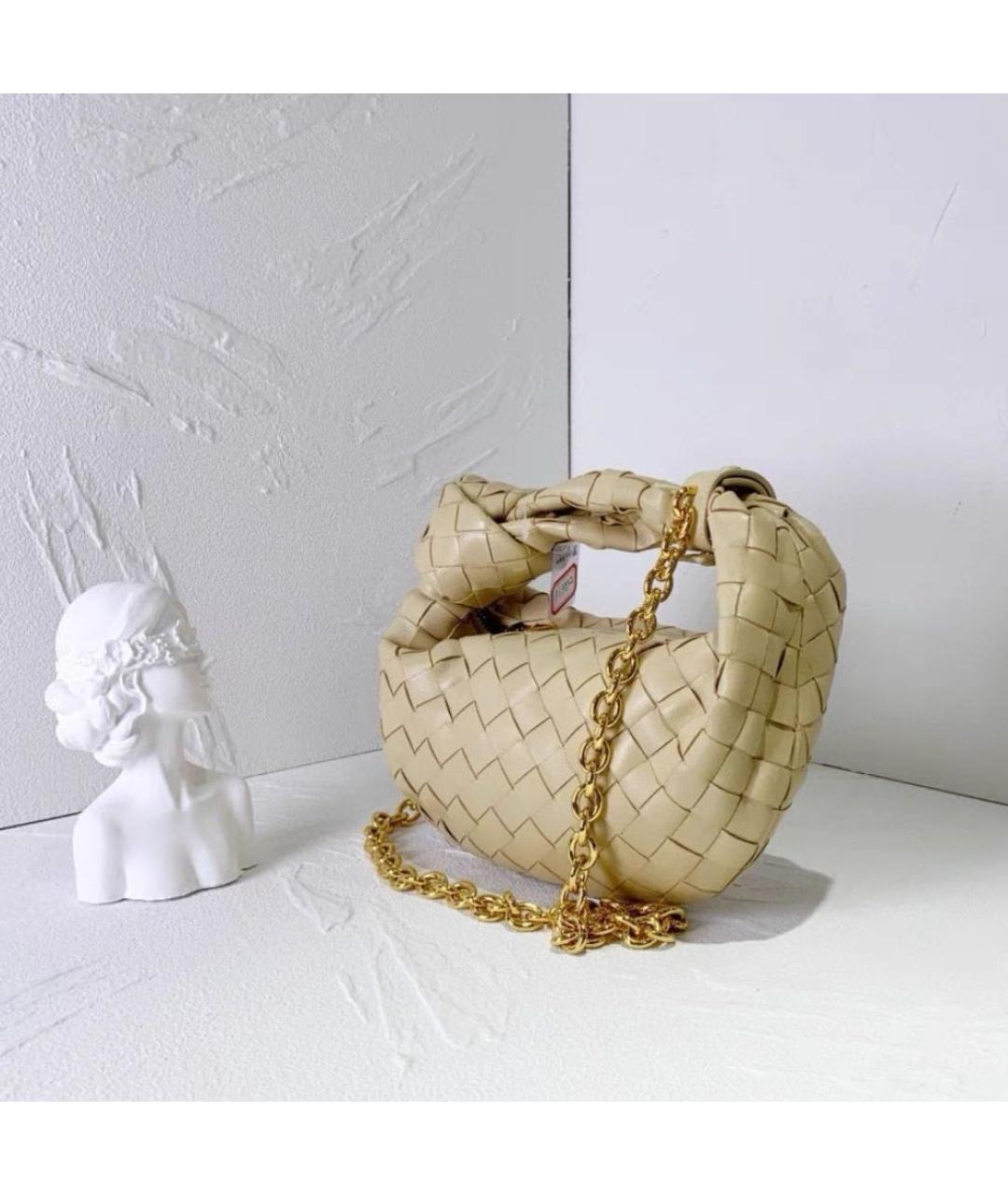 BOTTEGA VENETA Бежевая кожаная сумка с короткими ручками, фото 4