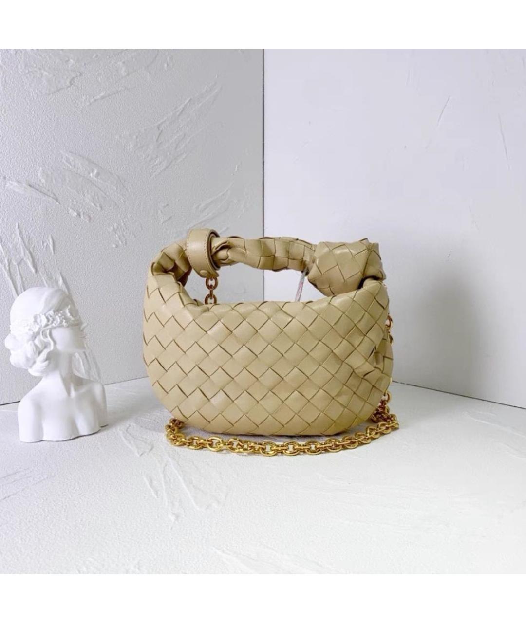 BOTTEGA VENETA Бежевая кожаная сумка с короткими ручками, фото 3