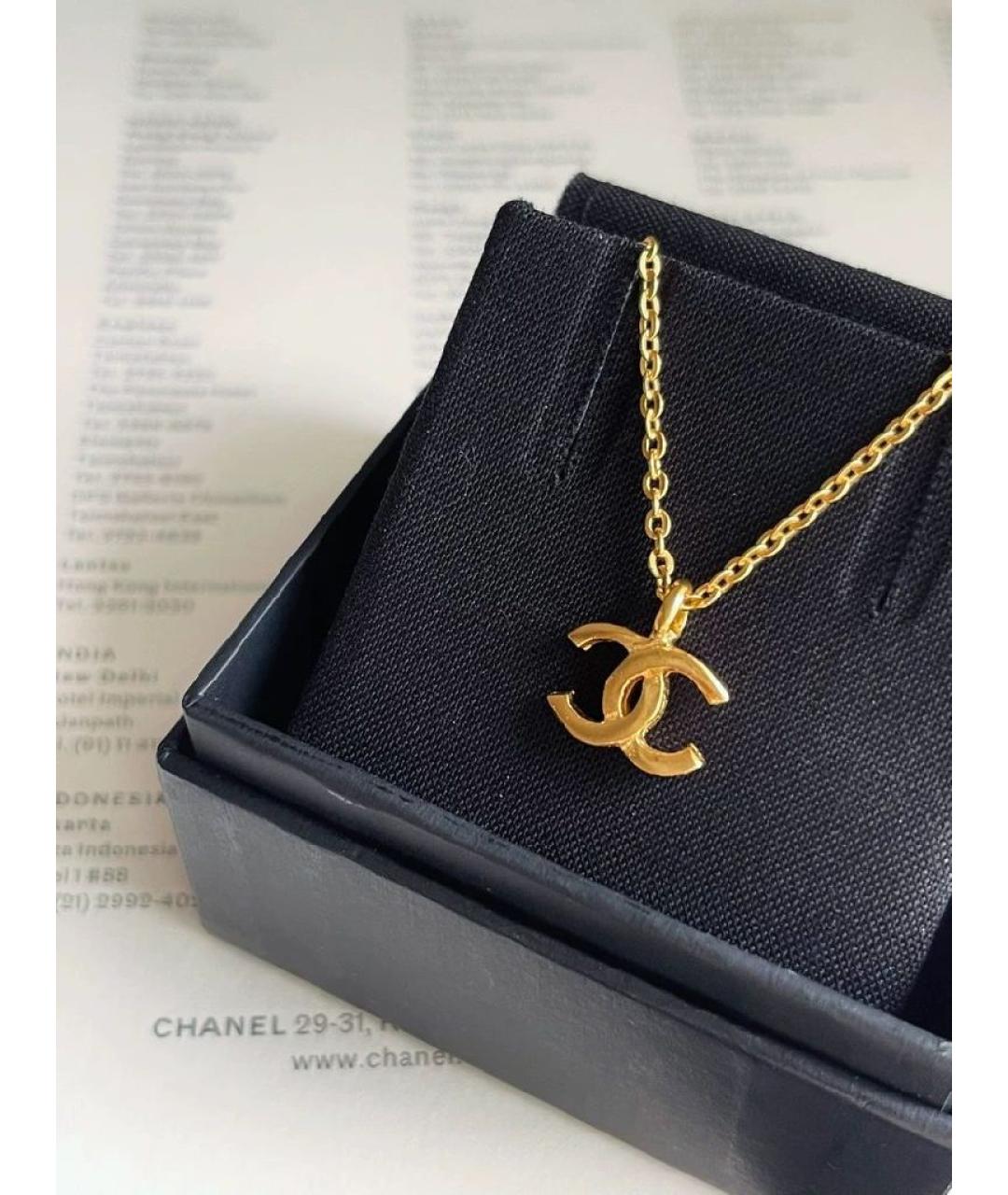 CHANEL Золотая металлическая подвеска, фото 2