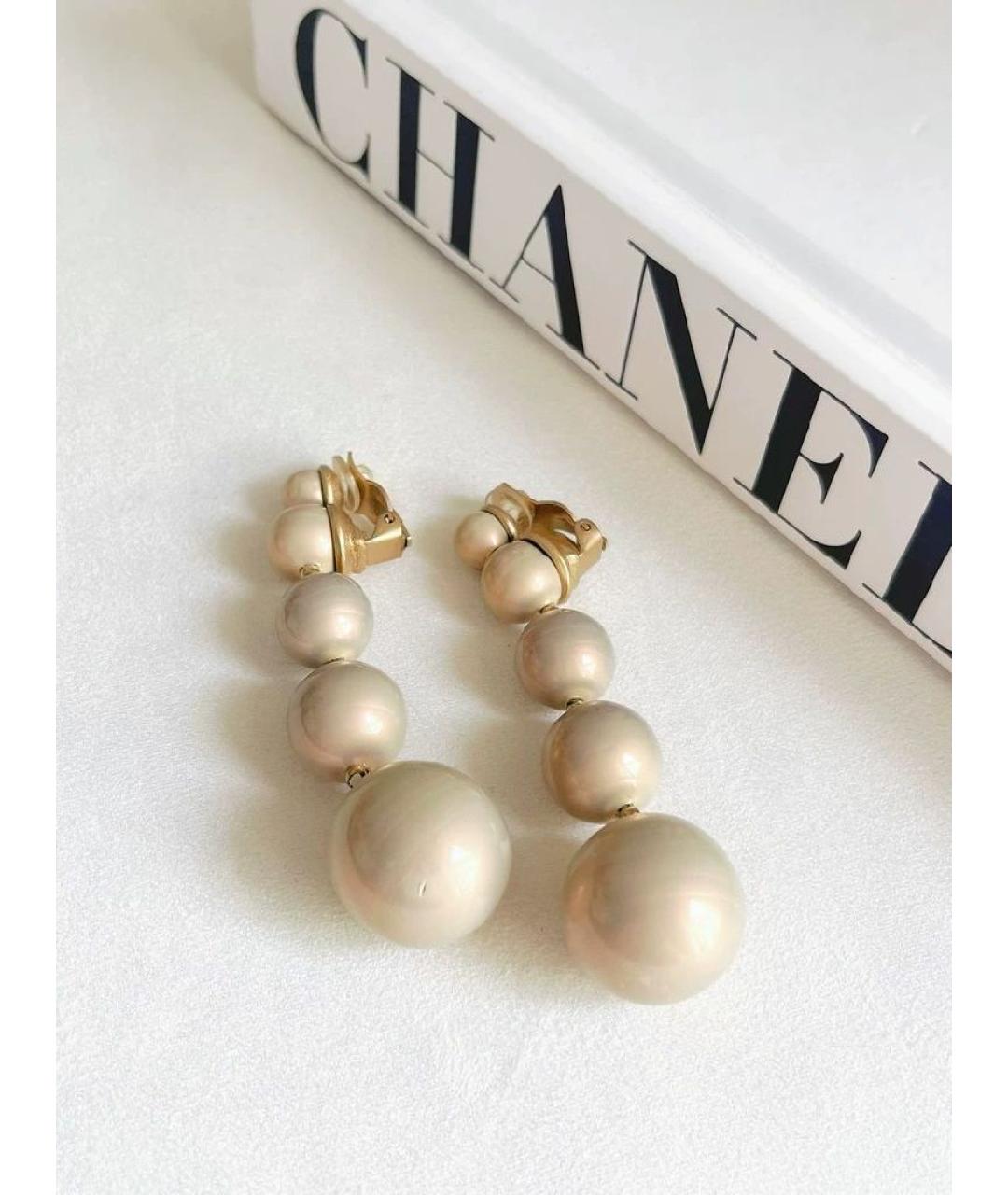 CHANEL Белые серьги, фото 3