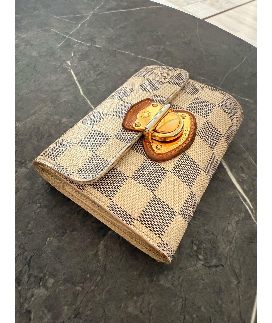 LOUIS VUITTON Бежевый кожаный кошелек, фото 2