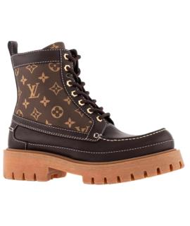 LOUIS VUITTON Высокие ботинки