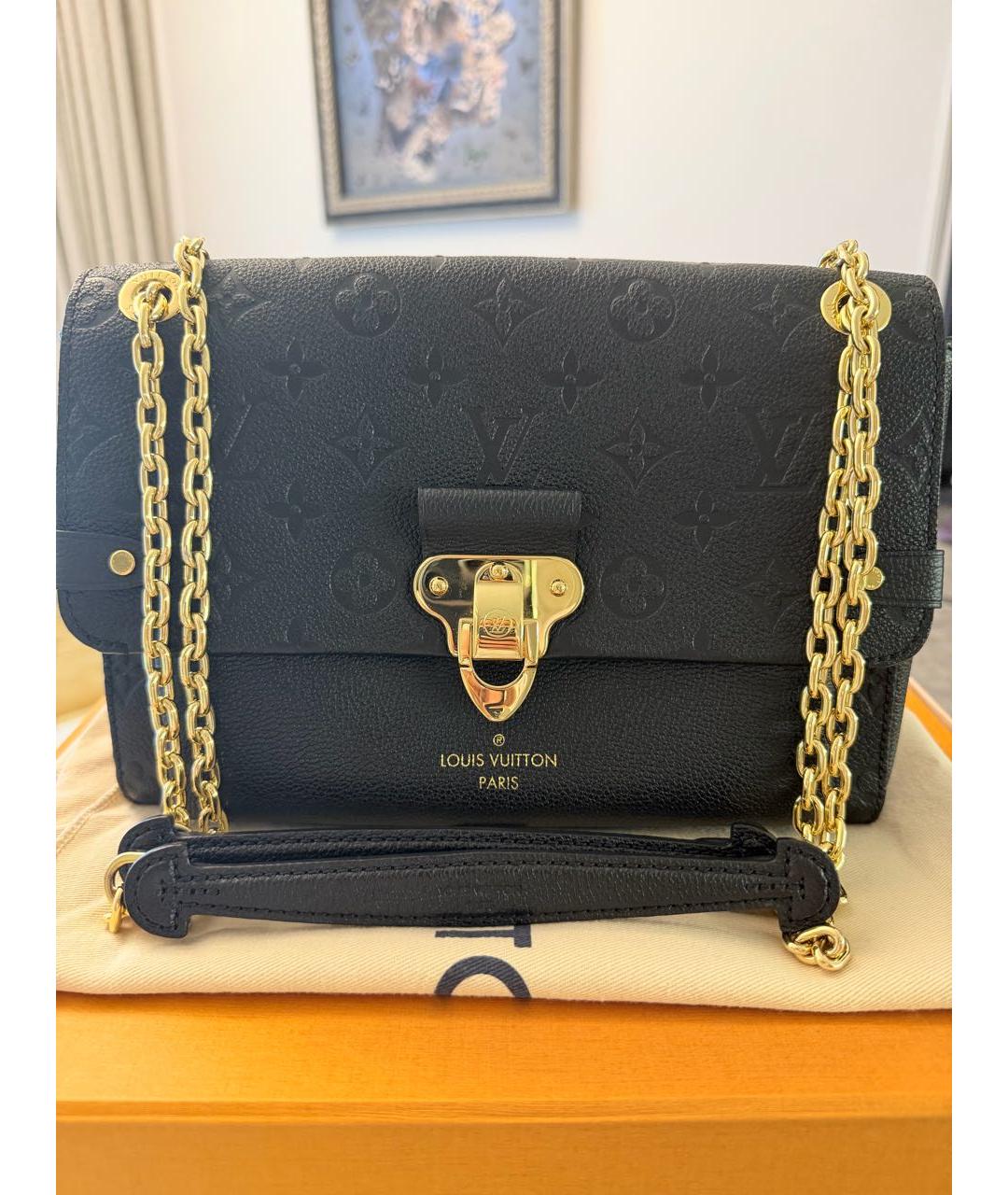 LOUIS VUITTON Черная кожаная сумка через плечо, фото 3