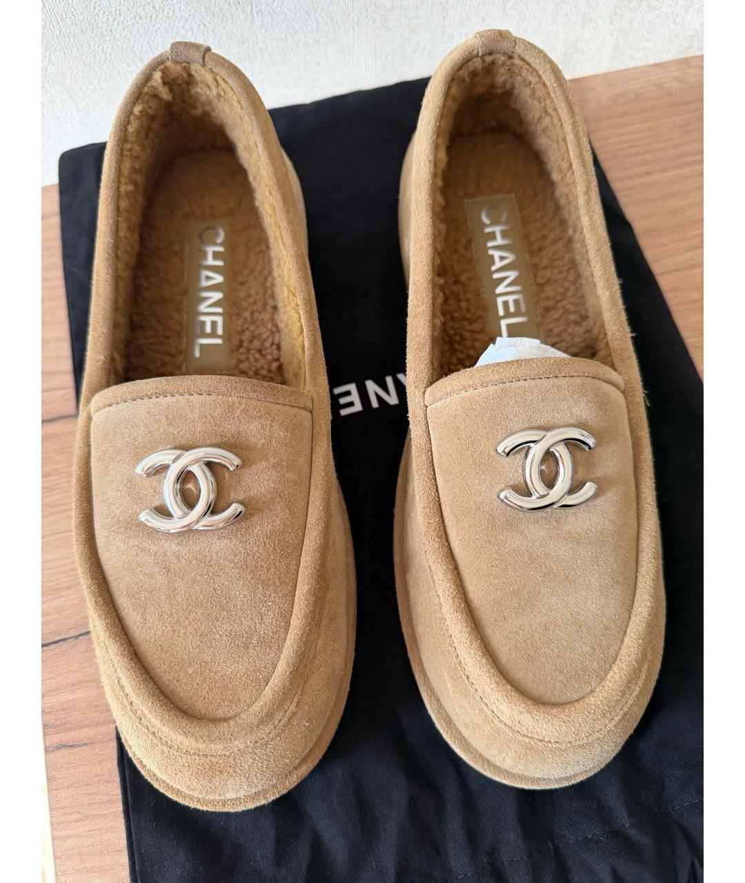 CHANEL Коричневые замшевые мокасины, фото 2