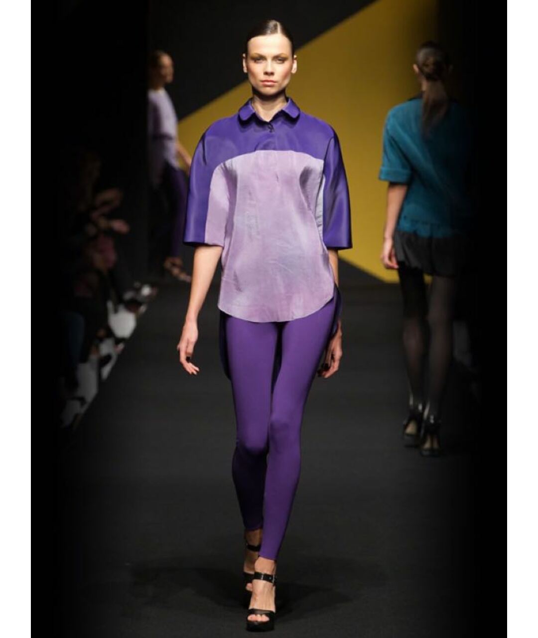 CHAPURIN Фиолетовые вискозные брюки узкие, фото 3