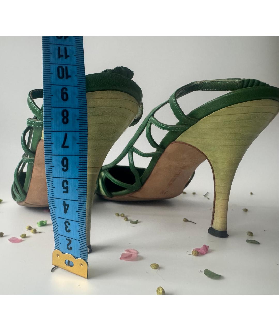 MANOLO BLAHNIK Зеленые кожаные босоножки, фото 9