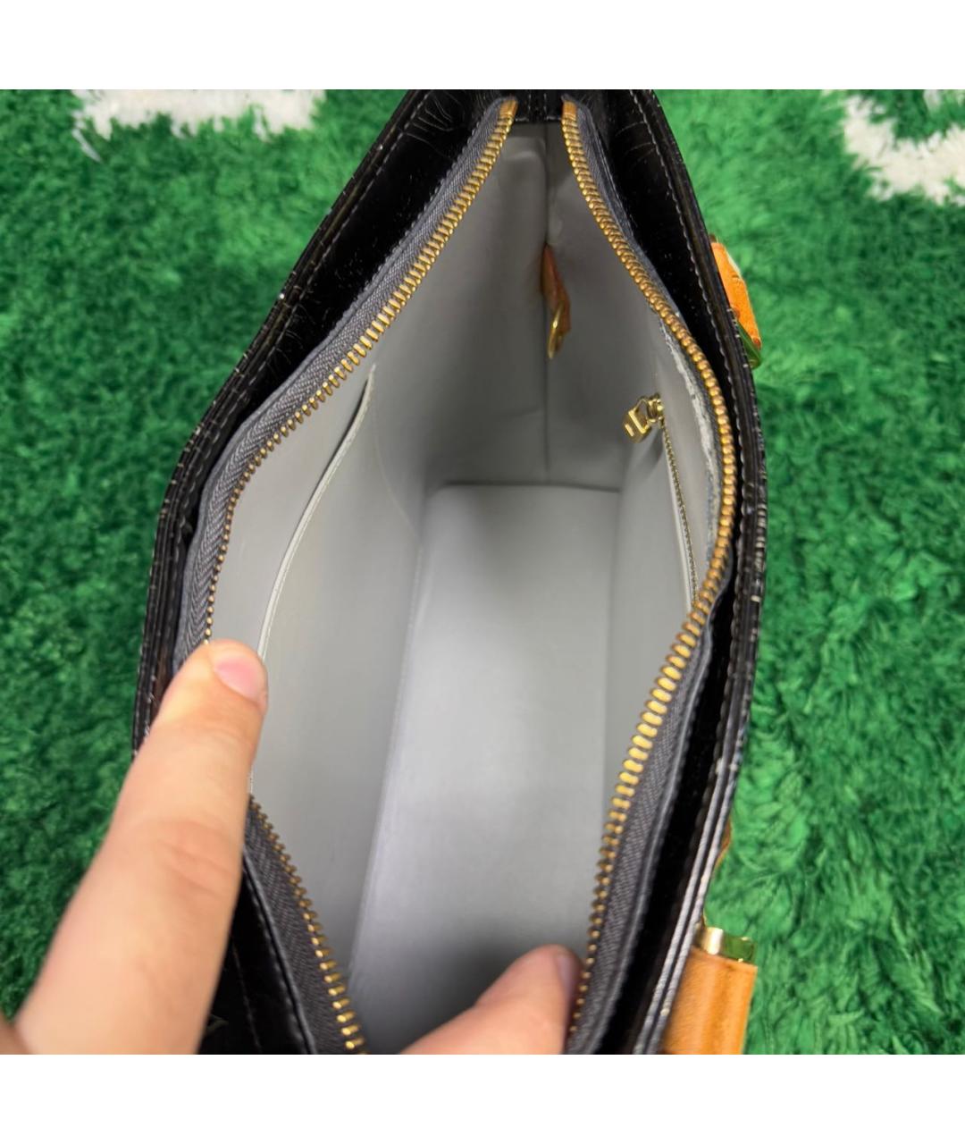LOUIS VUITTON Черная кожаная сумка с короткими ручками, фото 4