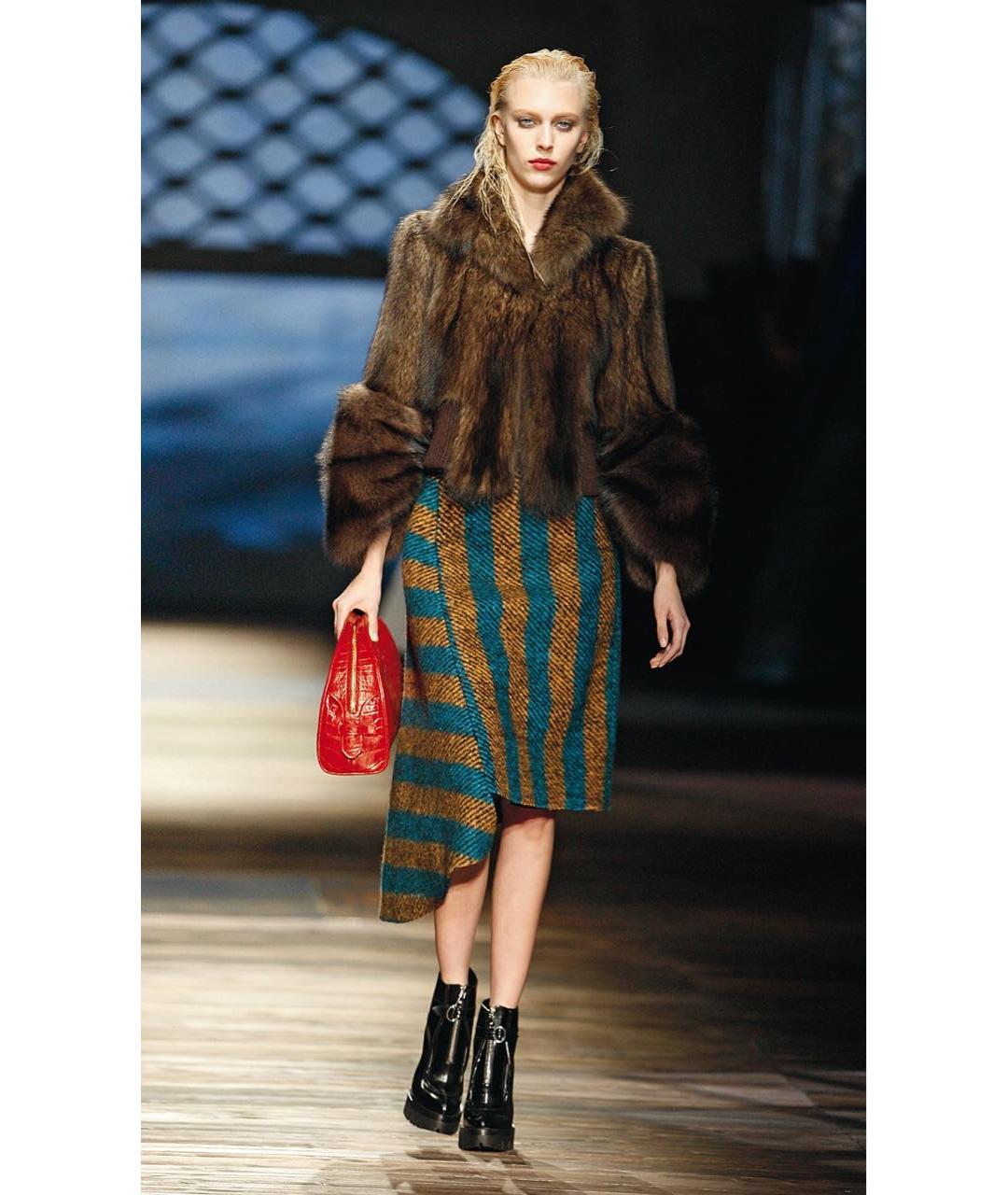 PRADA Черные ботильоны из лакированной кожи, фото 5