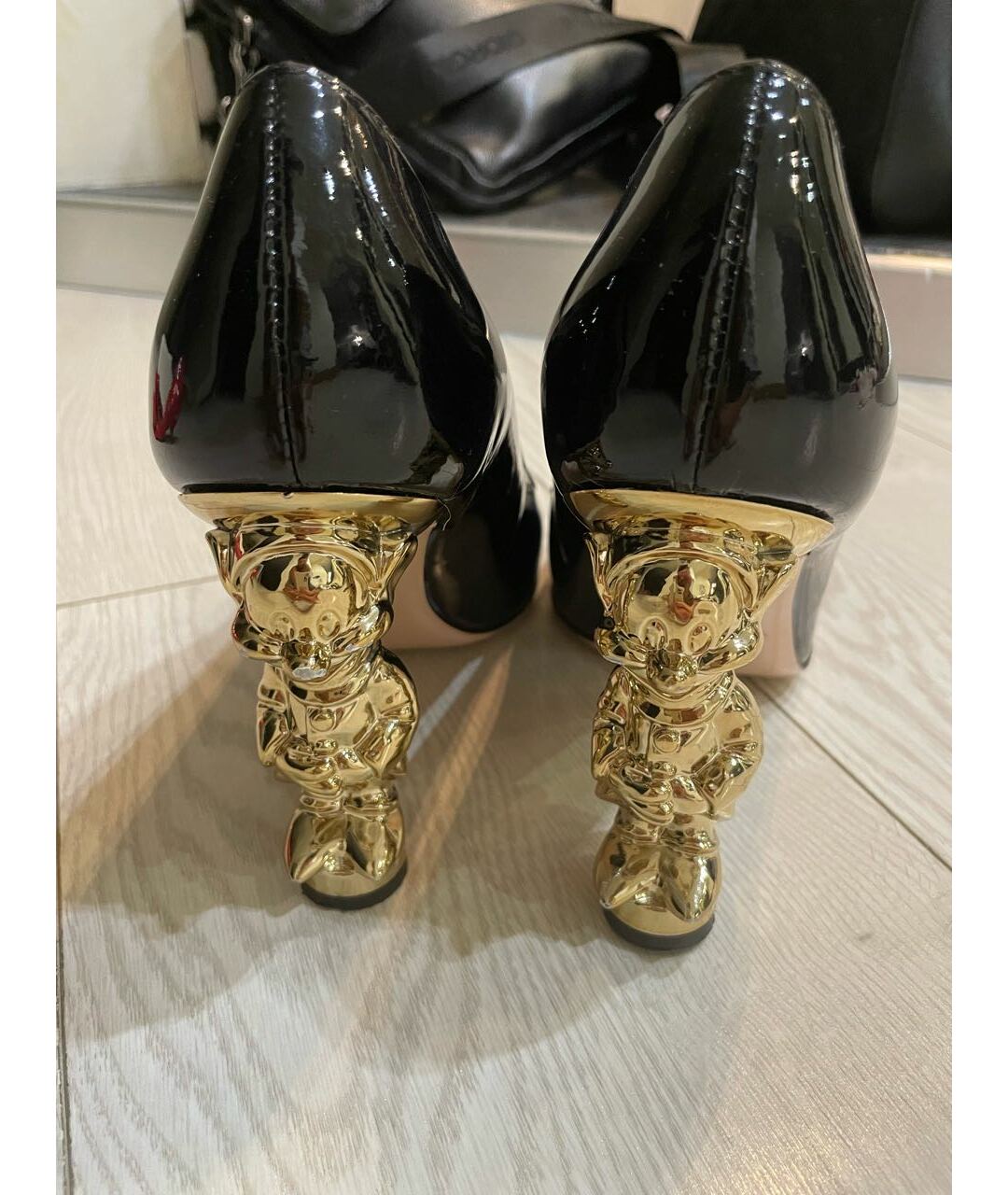 RED VALENTINO Черные туфли из лакированной кожи, фото 2