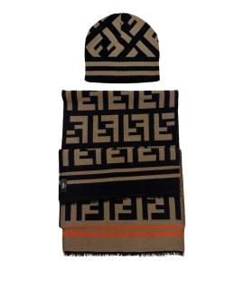 FENDI Шарф