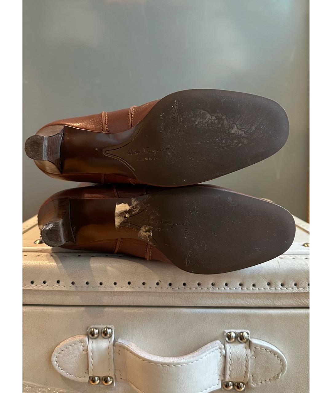 FERRAGAMO Коричневые кожаные сапоги, фото 4