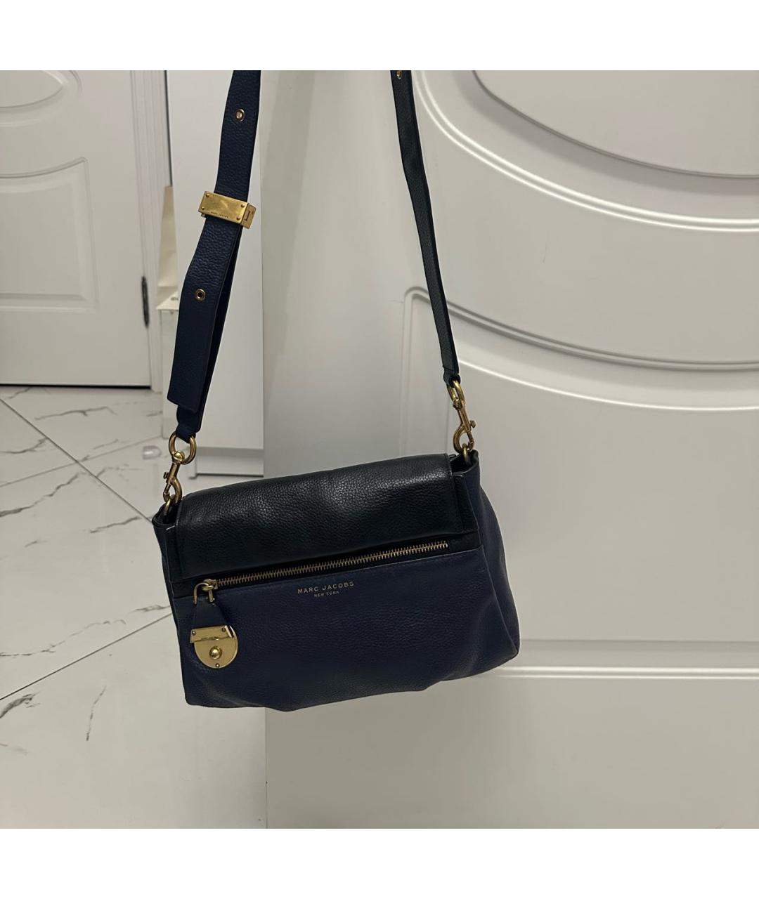 MARC JACOBS Темно-синяя кожаная сумка через плечо, фото 2