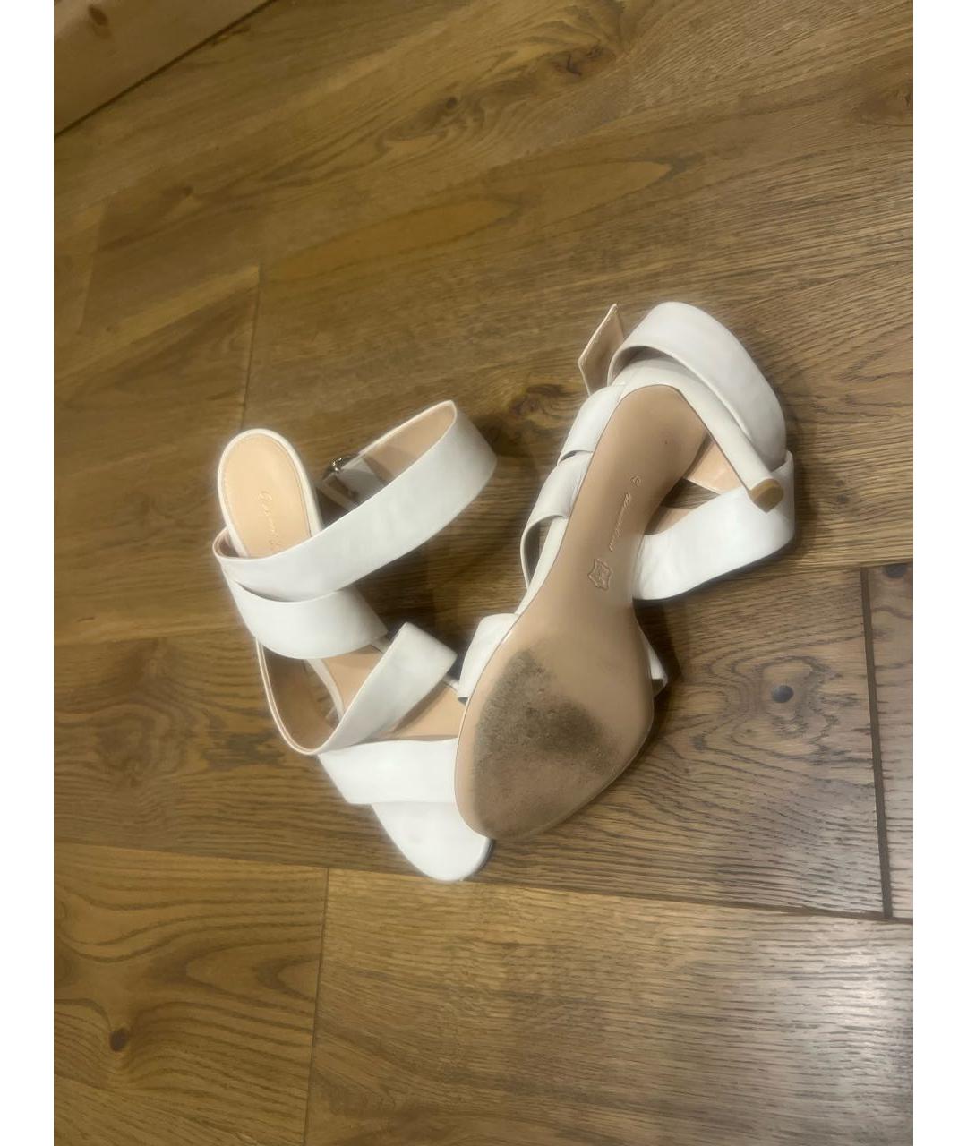 GIANVITO ROSSI Белые кожаные босоножки, фото 6