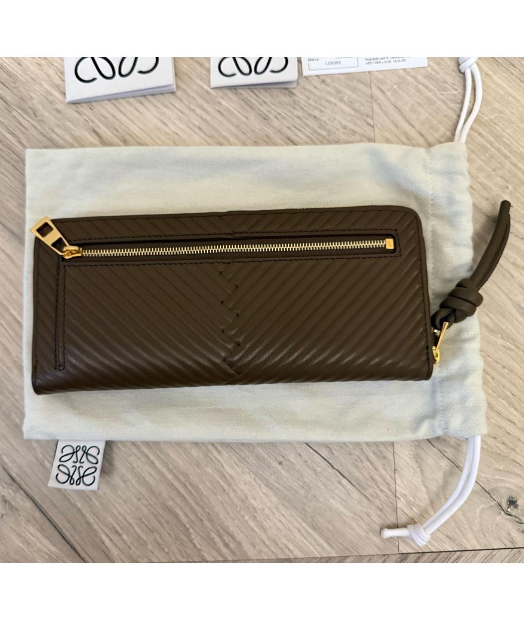 LOEWE Коричневый кожаный кошелек, фото 3
