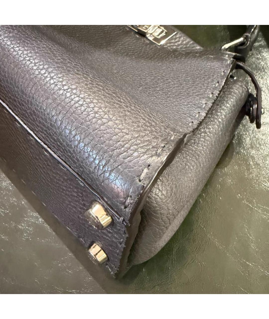 FENDI Серебряная кожаная сумка с короткими ручками, фото 4