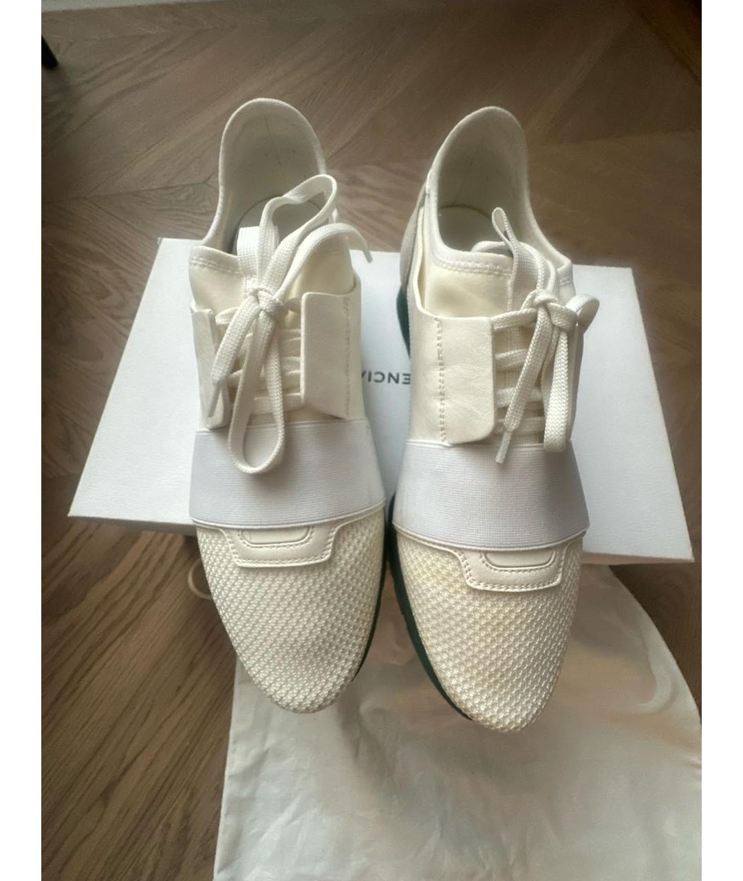 BALENCIAGA Белые текстильные кроссовки, фото 2