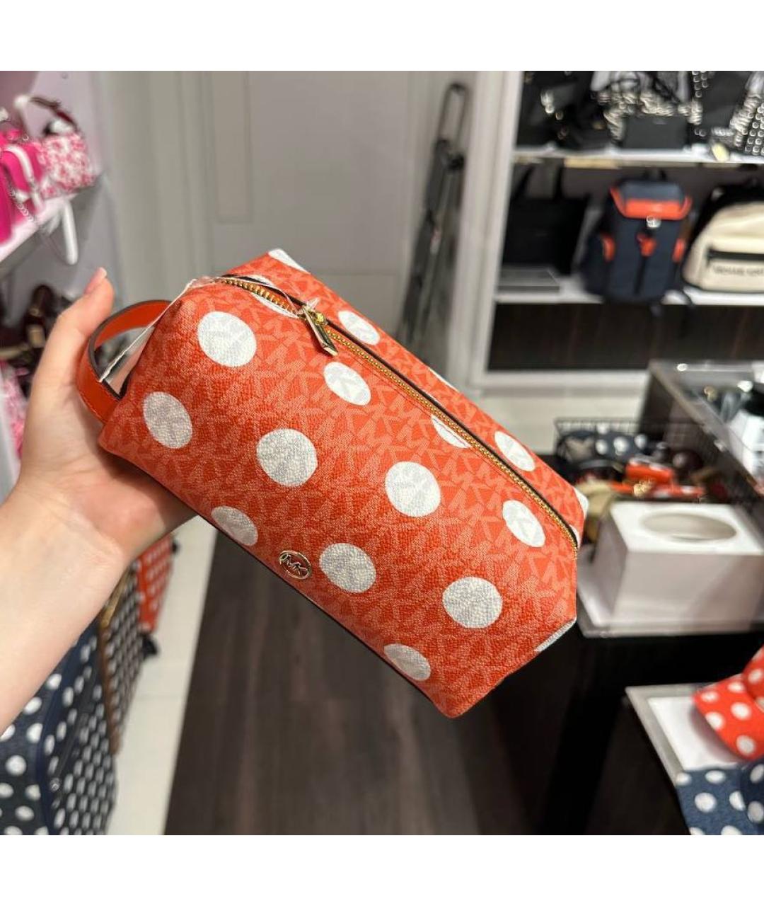 MICHAEL KORS Коралловая косметичка из искусственной кожи, фото 3