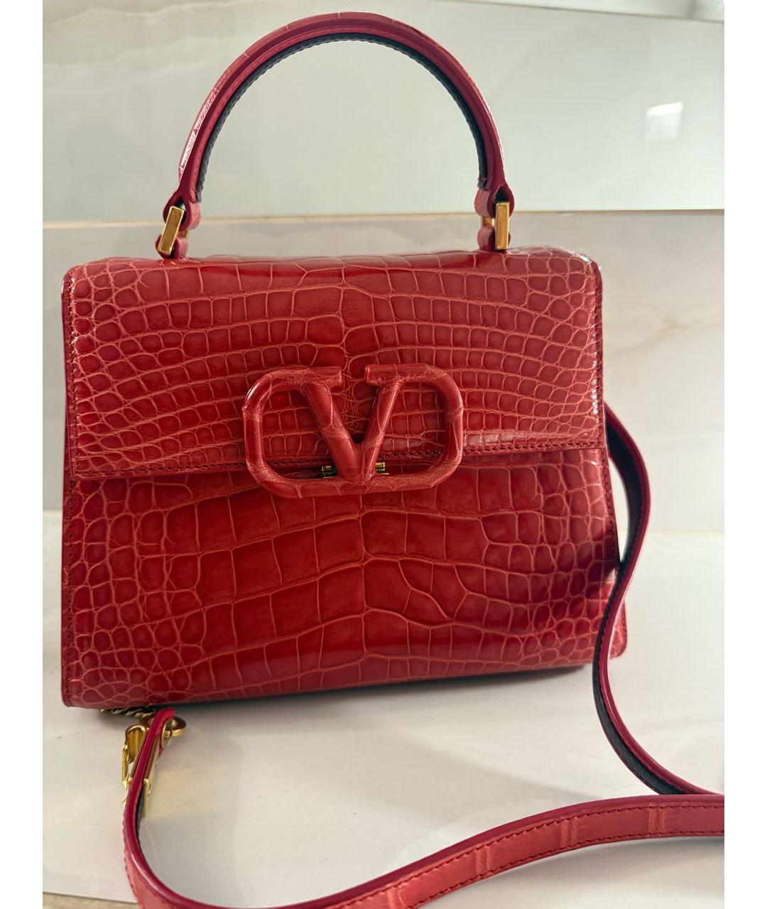 VALENTINO Красная сумка с короткими ручками из экзотической кожи, фото 5