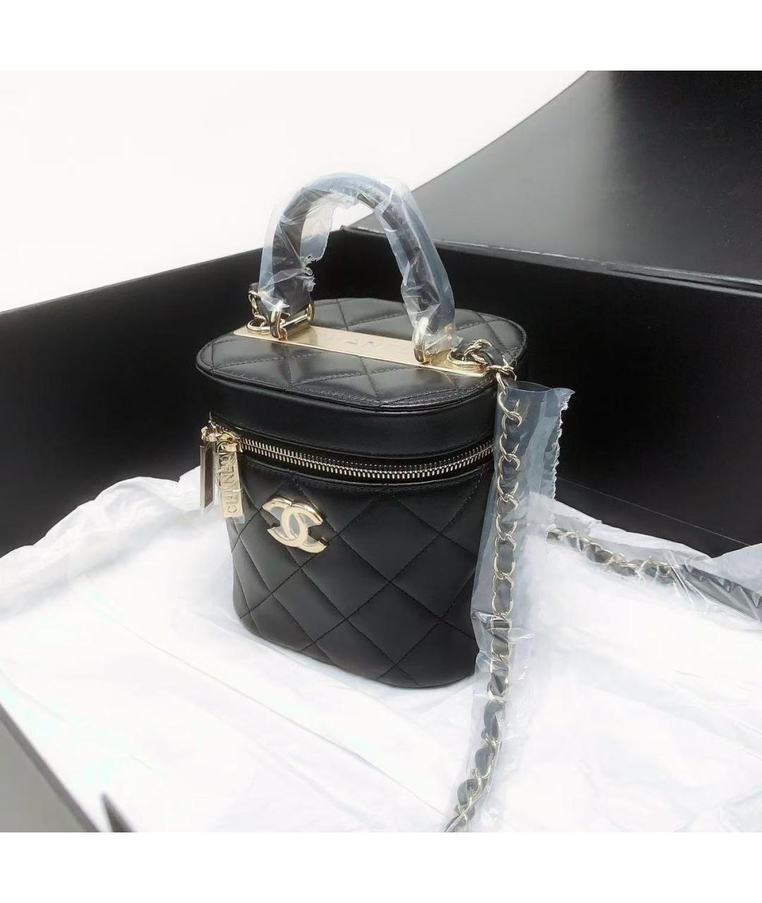 CHANEL Черная кожаная сумка с короткими ручками, фото 4