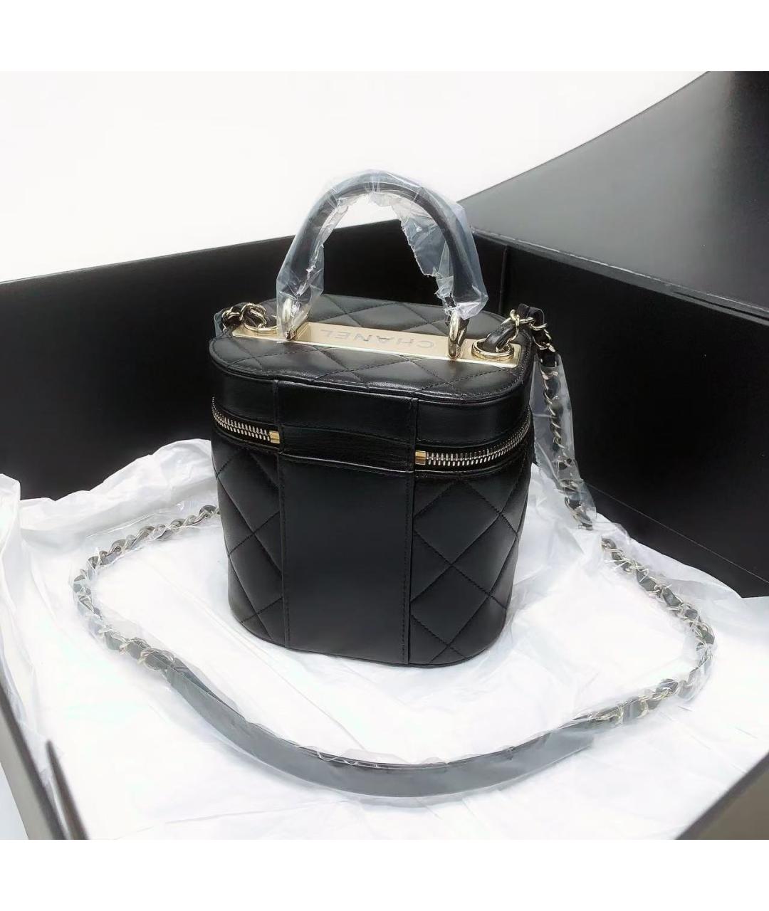 CHANEL Черная кожаная сумка с короткими ручками, фото 6