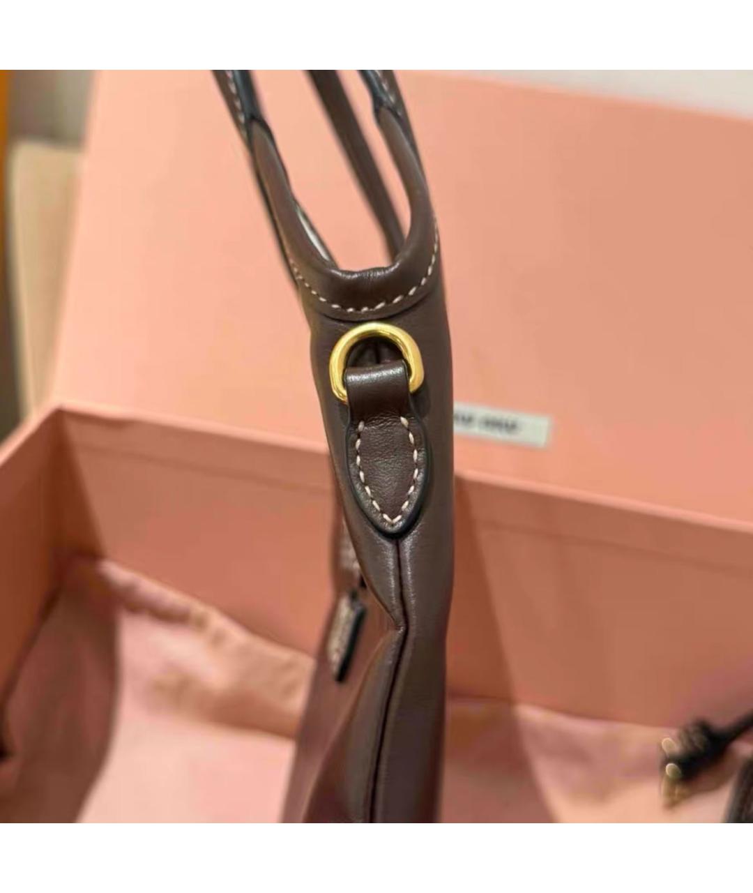 MIU MIU Коричневая кожаная сумка через плечо, фото 4